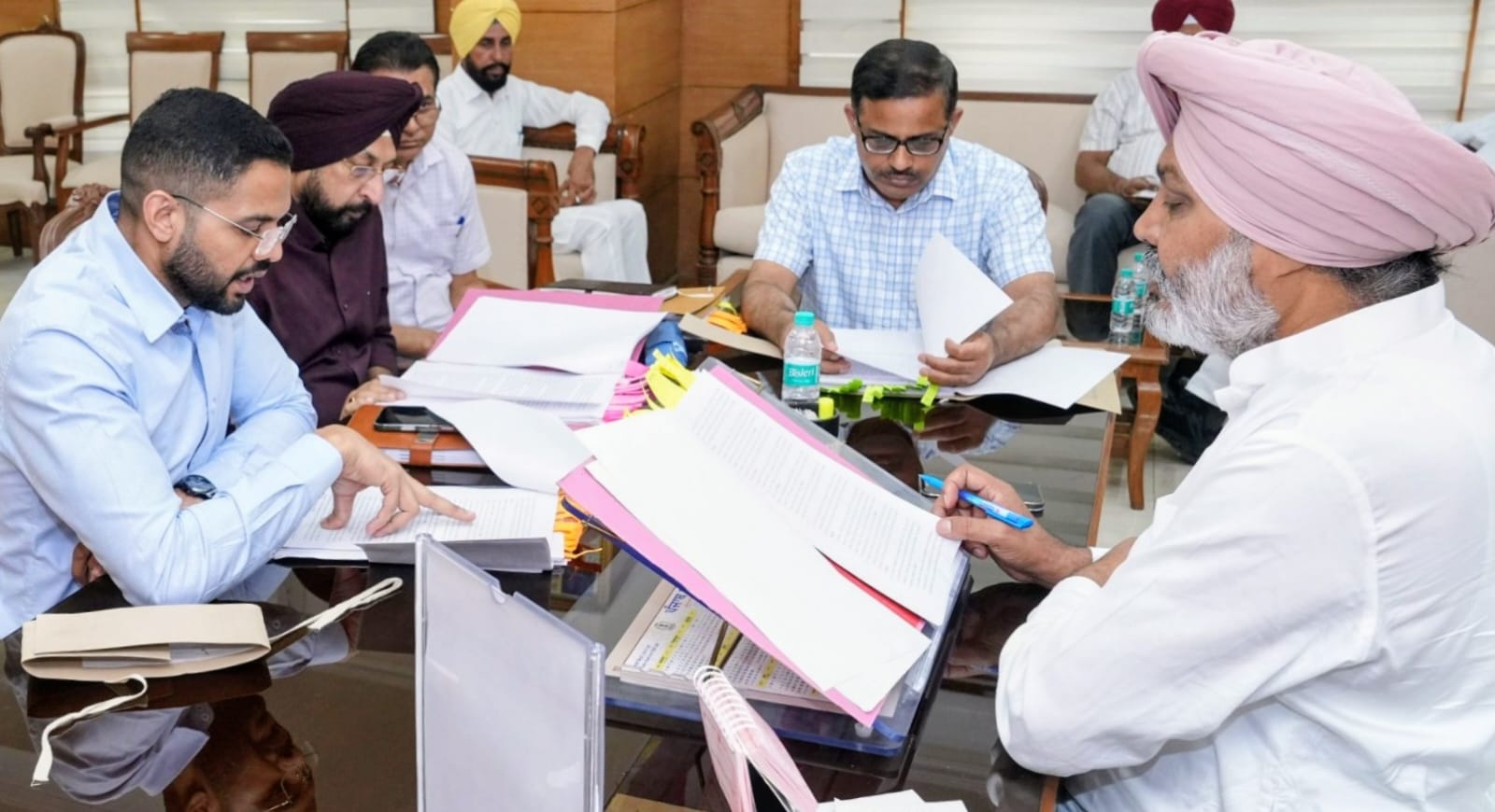 वित्त मंत्री हरपाल सिंह चीमा द्वारा मेथनॉल को विनियमित करने और जहरीली शराब की त्रासदियों को रोकने के लिए तत्काल केंद्रीय कानून बनाने की मांग