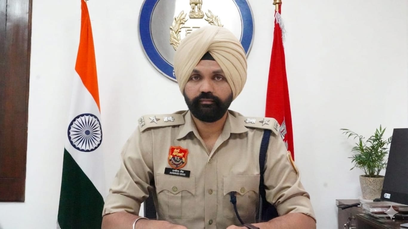 ऑपरेशन मैदान 2.0: पंचकूला पुलिस ने एक ही दिन में 4 नशा तस्करों को दबोचा, भारी मात्रा में हेरोइन, अफीम और कोकीन बरामद