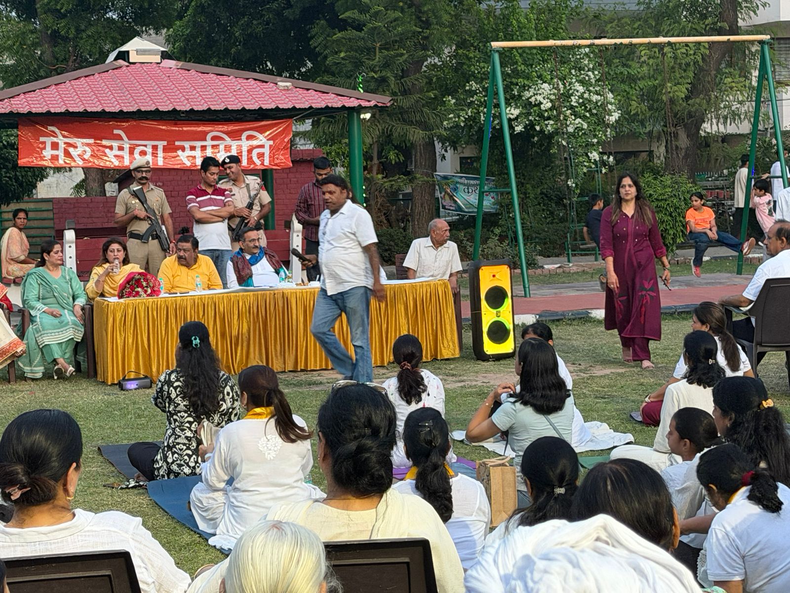 मेरू सेवा समिति ने योग शिक्षकों को किया सम्मानित