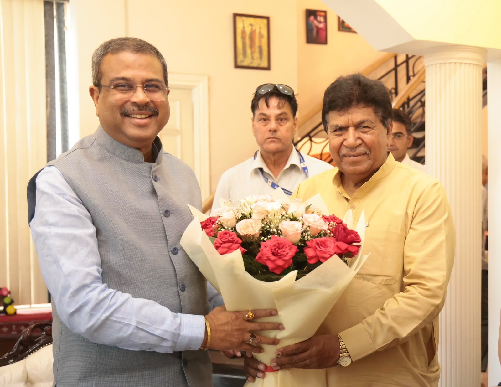 पूर्व विधानसभा अध्यक्ष ज्ञानचंद गुप्ता ने केंद्रीय शिक्षा मंत्री श्री धर्मेंद्र प्रधान से की शिष्टाचार भेंट