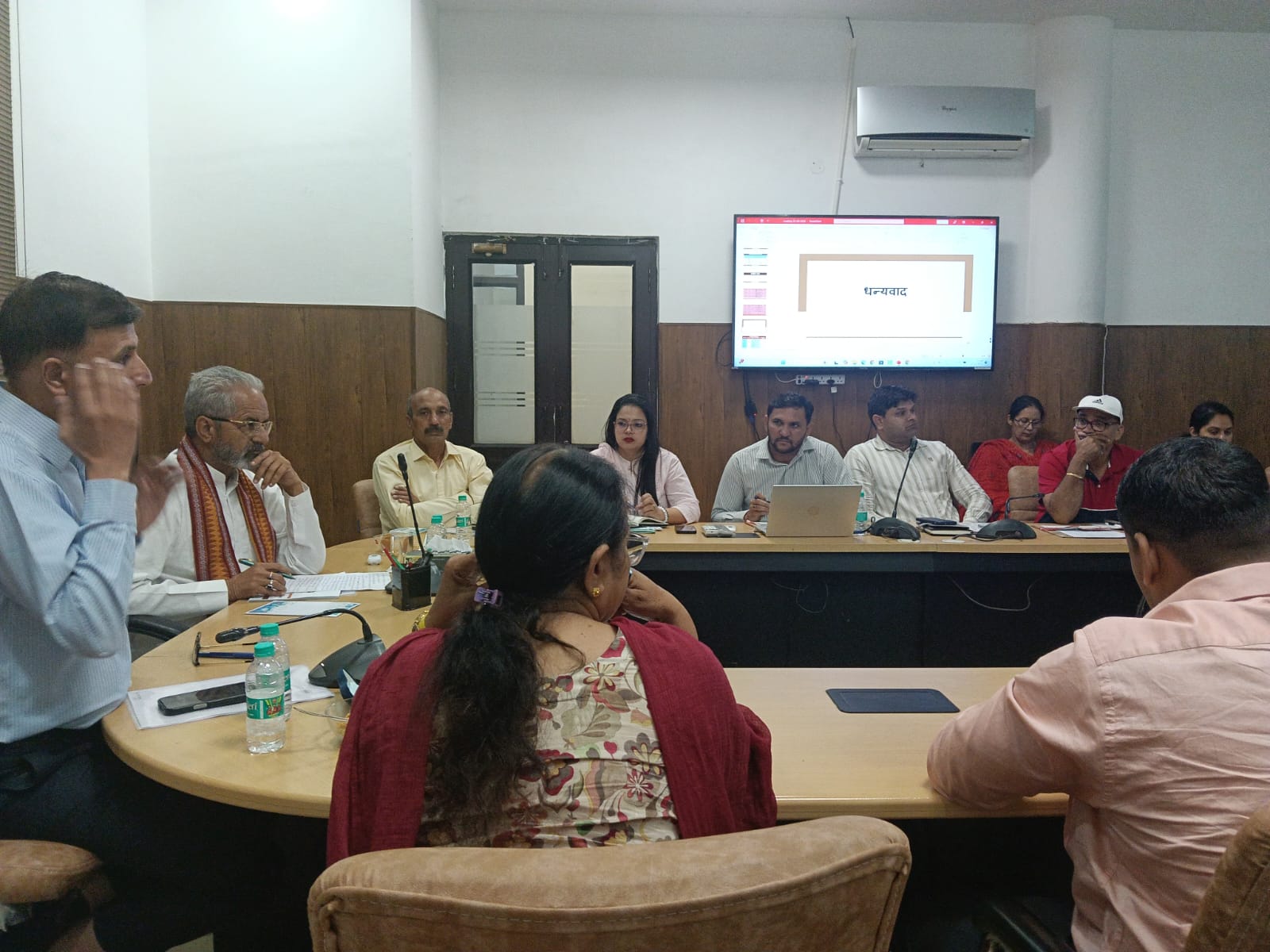 हरियाणा श्रम कल्याण बोर्ड के अध्यक्ष ने श्रमिक हितों को सर्वोच्च प्राथमिकता देने के निर्देश दिए