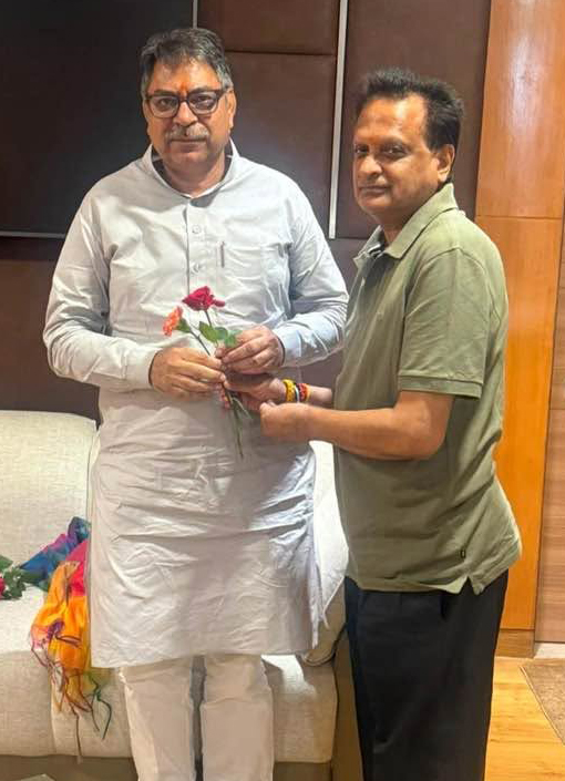 पूर्व मेयर कुलभूषण गोयल ने भाजपा प्रभारी सतीश पूनिया को दी बधाई
