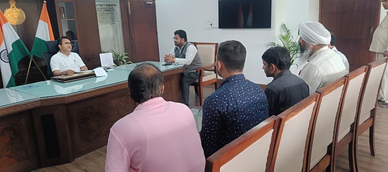 विभिन्न संस्थाओं के प्रतिनिधियों ने उपायुक्त डॉ. हरीश कुमार वशिष्ठ से‌ की मुलाकात
