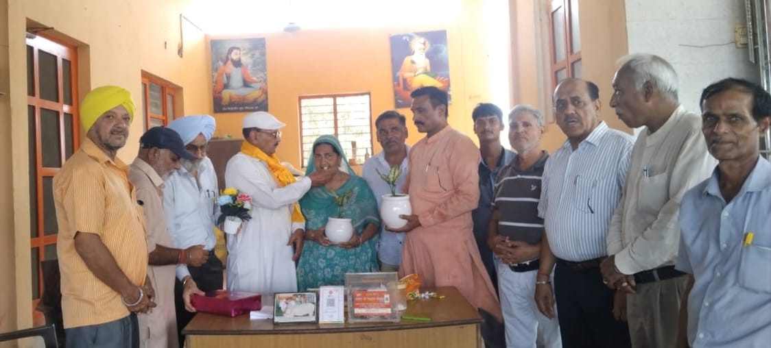 सेवा भाव से मनाया जन्मदिन, गौसेवा-पौधारोपण के साथ जरूरतमंदों को बांटा राशन