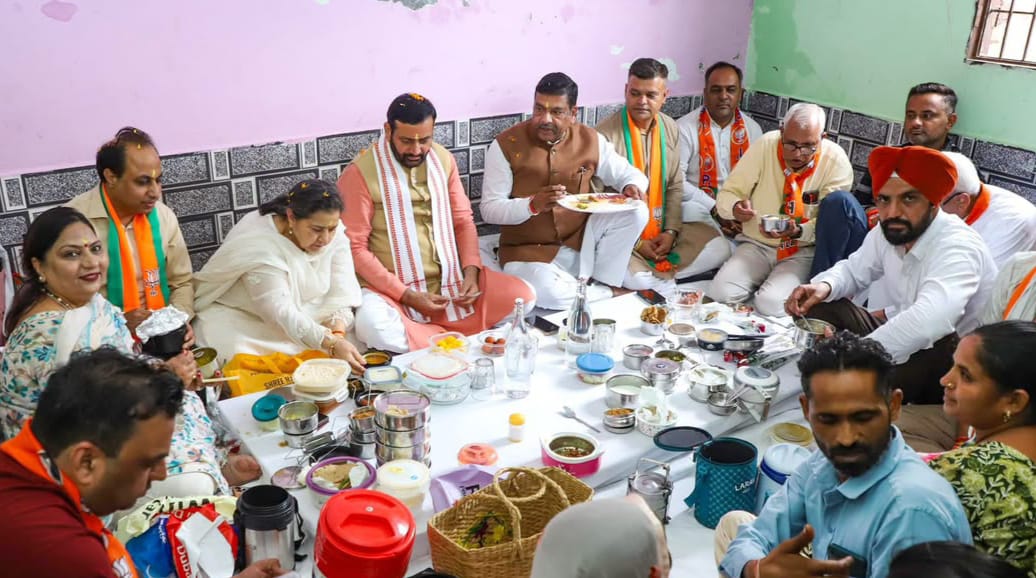 कार्यकर्ताओ संग भोजन करना सौभाग्य की बात – नायब सिंह सैनी