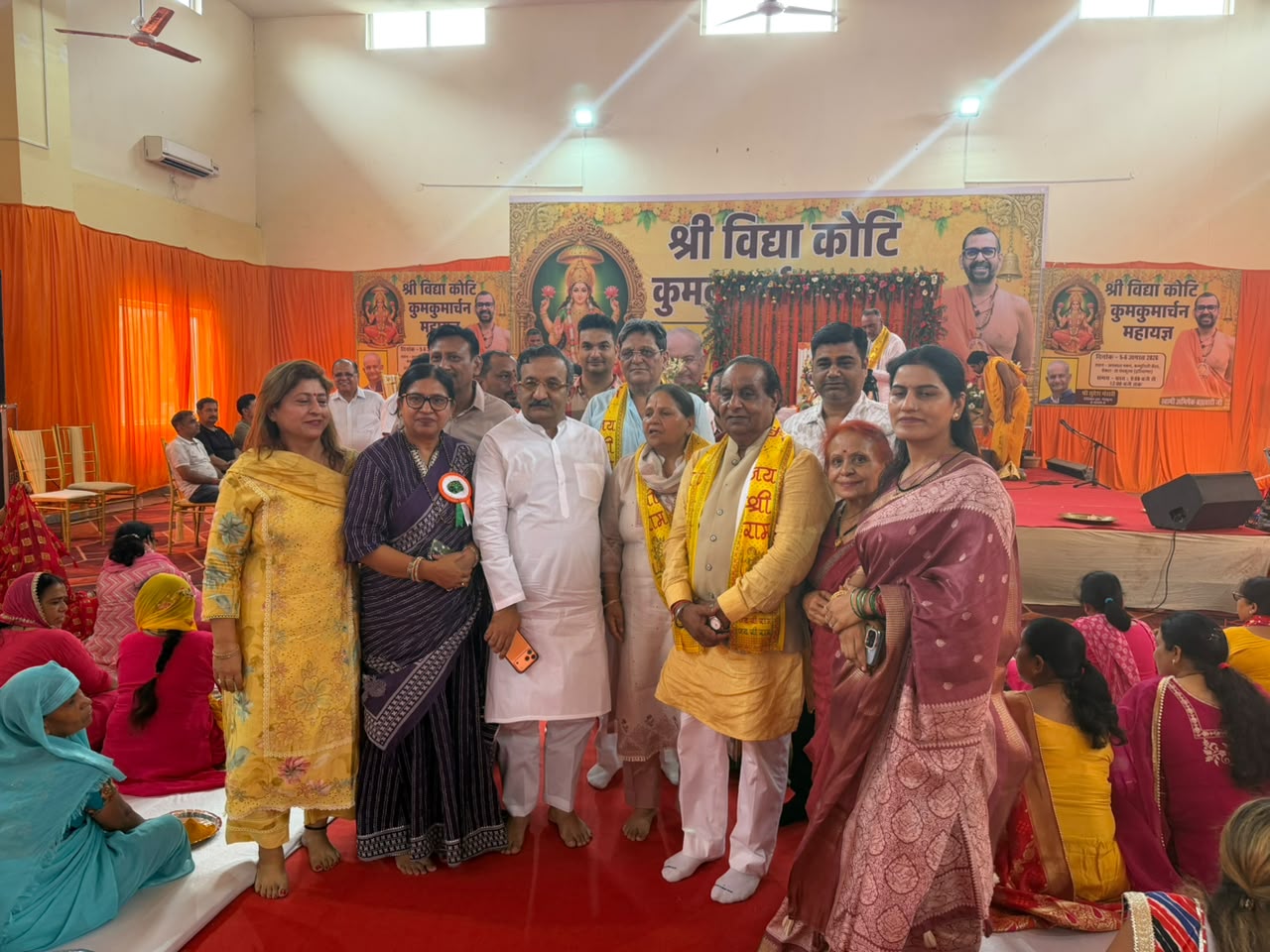 पंचकुला: सेक्टर 20 स्थित अग्रसेन भवन में 57 वां  विद्या कोटि कुमकुमार्चन महायज्ञ संपन्न , स्वामी अभिषेक ब्रह्मचारी बोले – “युवा वर्ग को भारतीय संस्कृति के संरक्षण हेतु काम करना चाहिए”