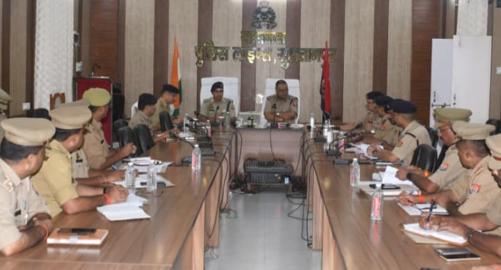 आगामी त्योहारों पर कानून-व्यवस्था को लेकर आईजी सोमेन वर्मा ने कसी कमान