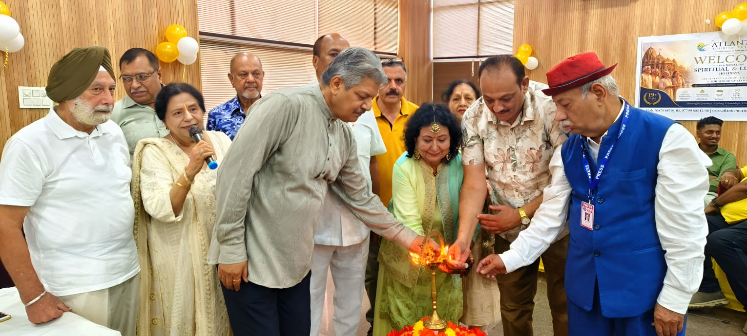 वरिष्ठ नागरिकों का विशेष ‘गेट-टुगेदर’ आयोजित, मनोरंजन और सांस्कृतिक कार्यक्रमों से सजा समारोह