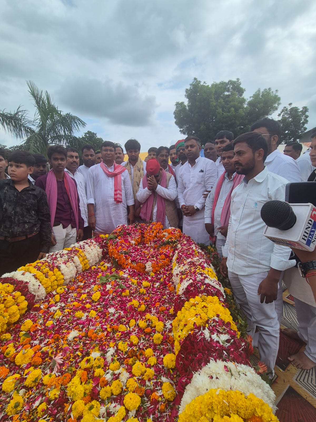 संघर्ष की विरासत को नमन: मित्रसेन यादव की पुण्यतिथि पर नम हुईं आंखें