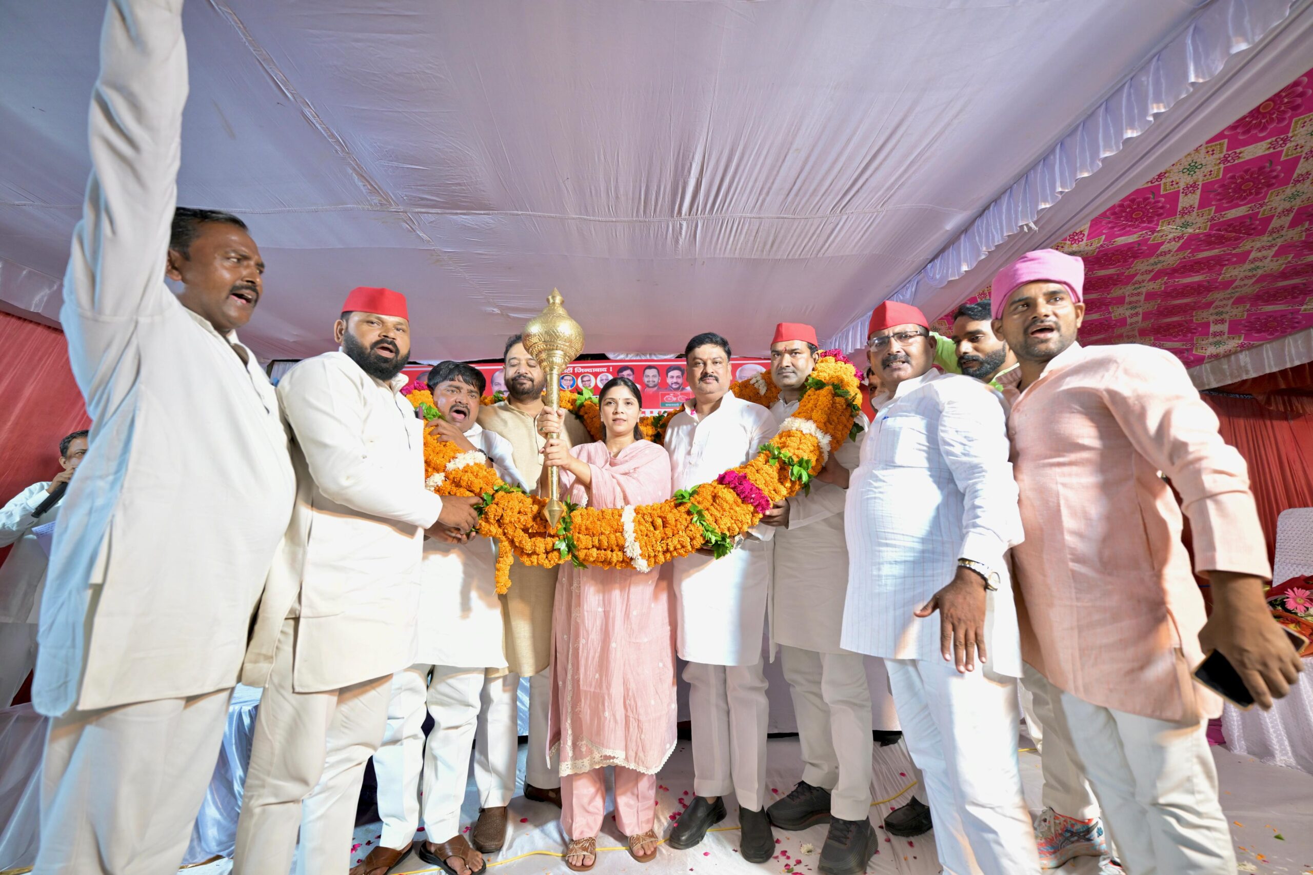 किसानों की पीड़ा से सत्ता परिवर्तन के संकल्प तक, खजुरावन में सपा का पीडीए समागम