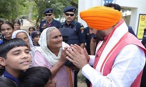 मुख्यमंत्री नायब सिंह सैनी का कटाक्ष — आप सरकार को एक्सपीरियंस हो गया—नशा बढ़ाने, भ्रष्टाचार करने और जनता को गुमराह करने का