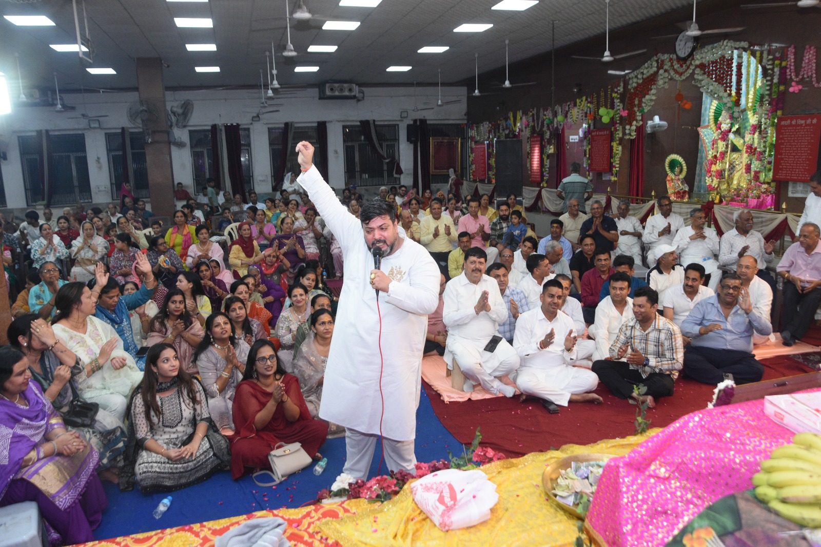 श्री राम सेवादार ट्रस्ट द्वारा आयोजित मासिक संकीर्तन में उमड़ी भक्तों की भारी भीड़