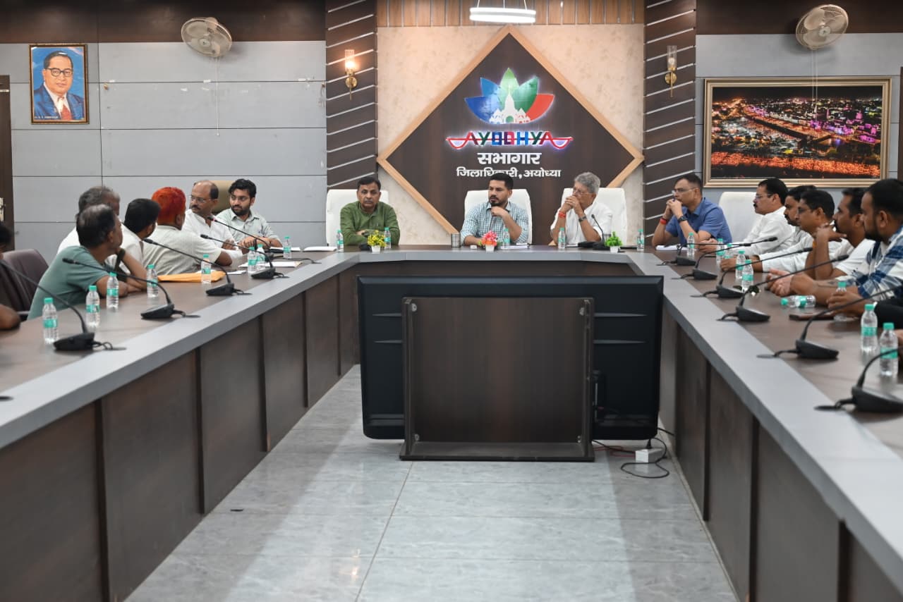 परिक्रमा मार्ग के प्रभावित परिवारों को राहत, प्रशासन-विधायक की पहल से बनी सहमति